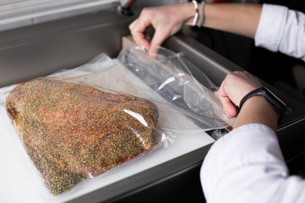 Pulled pork avec rub BBQ cuit sous vide - Viande Suisse