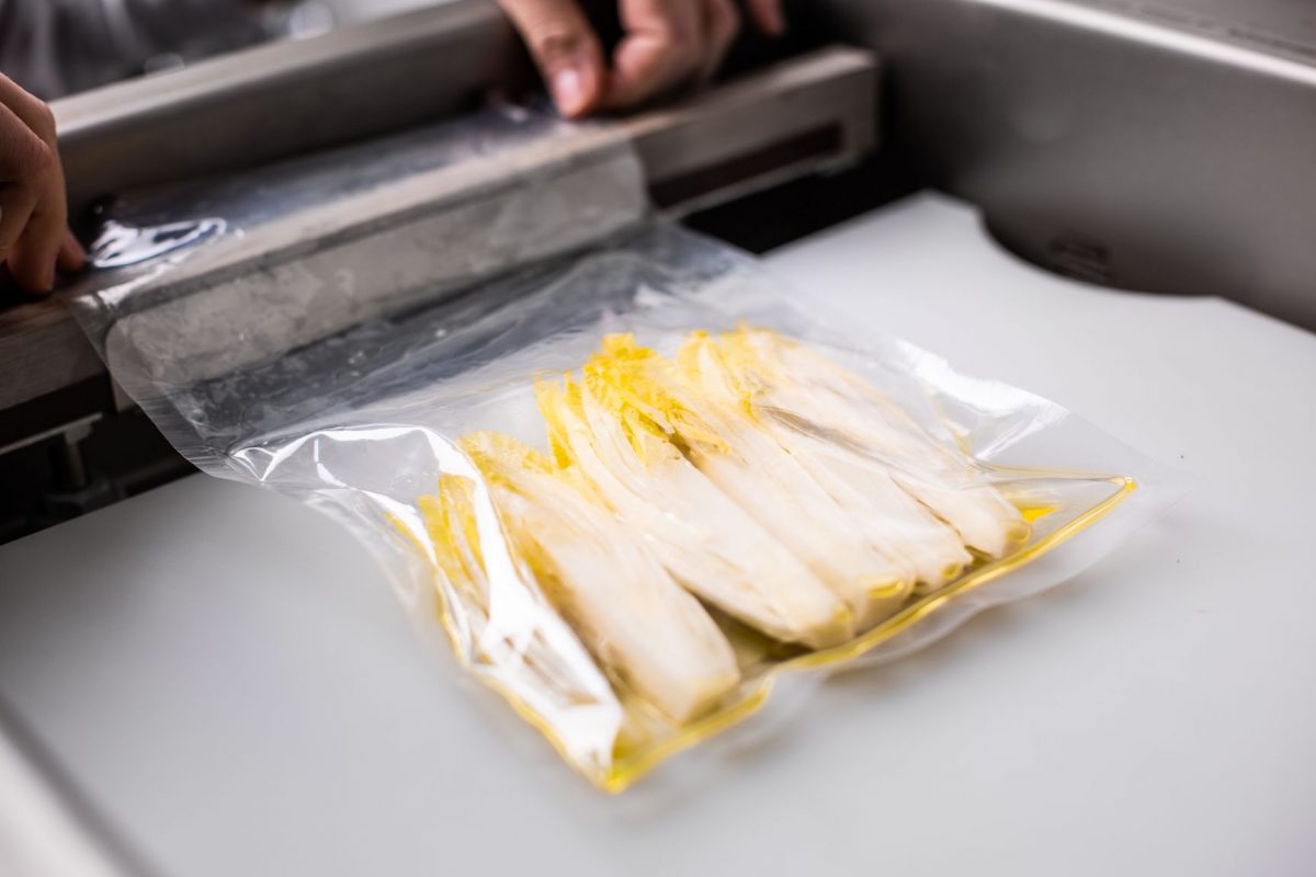 Cuisson Endives Au Cookeo Endives Braisees Au Miel – Endives Caramélisées Au Miel – Brilnt 18 Sous-vide endives, coffee vinaigrette and toasted almond cream | Sous